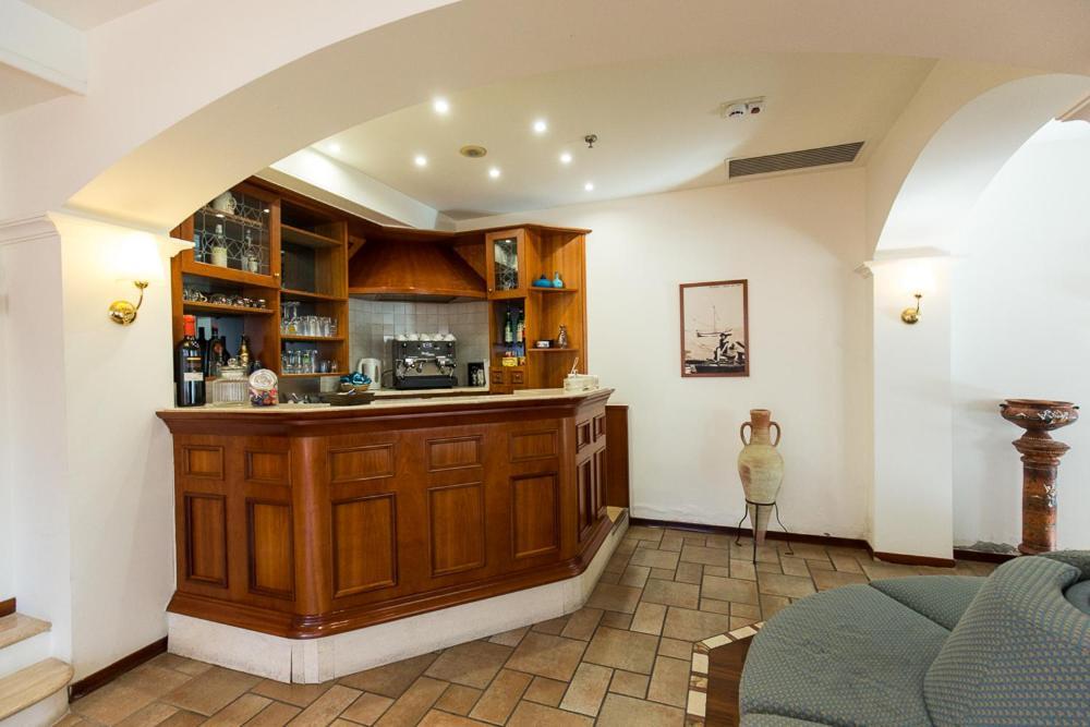 Hotel Trevi Riccione Esterno foto